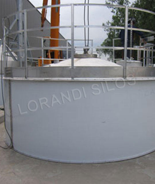 safety handrails in silos